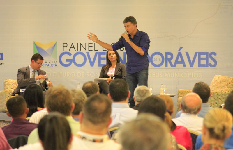 Debates cristalizam diferenças entre os candidatos ao governo