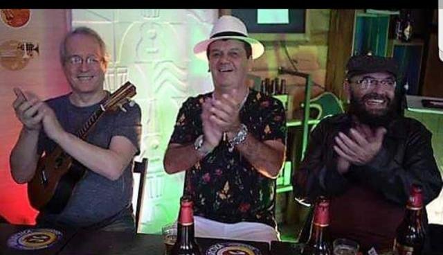 Beto CÃ©zar apresenta clip da mÃºsica Sou Assim - Lenha na Fogueira - IV Flama - Gente de OpiniÃ£o