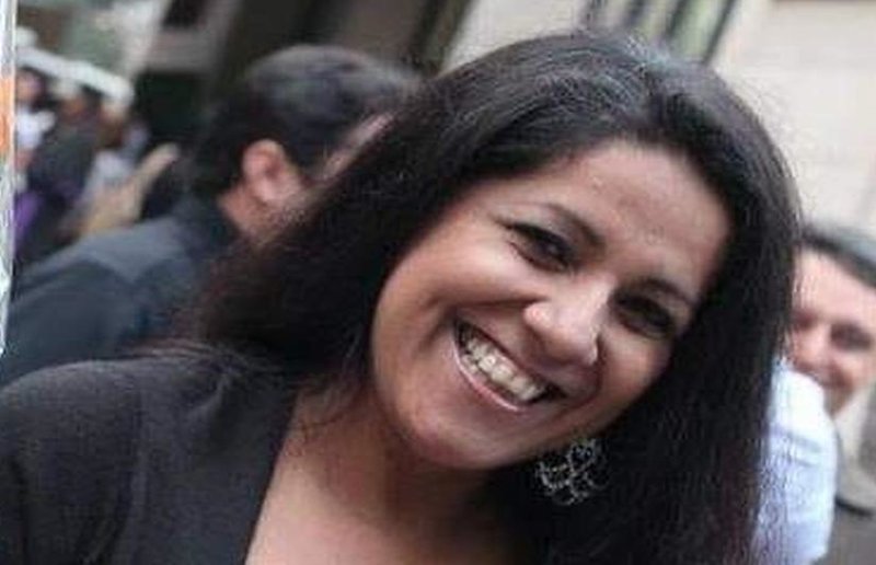 Professora é assassinada violentamente pelo ex-marido