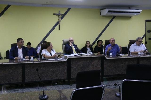 Lenha na Fogueira - AudiÃªncia garante grupos no Arraial Flor do MaracujÃ¡ - Gente de OpiniÃ£o