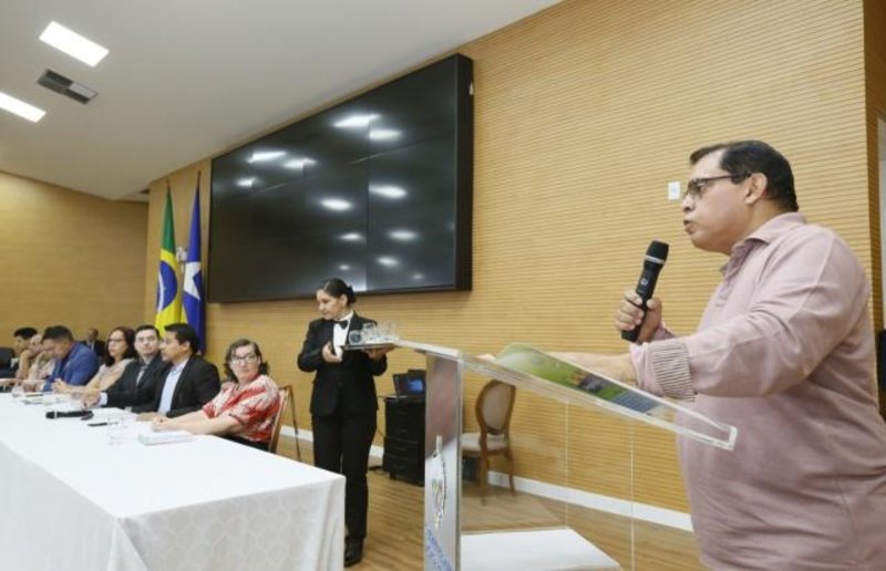 Organizações da sociedade pedem a Eyder Brasil nova legislação para parcerias com o Estado