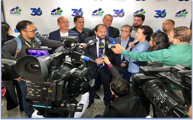 Laerte Gomes espera que conversa â??seja mesmo falsaâ? - Os sapos enterrados em Candeias - Zequinha ainda no mandato - Gente de OpiniÃ£o