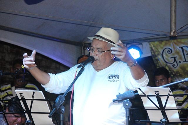Zé dos Cobras e Zekatraca no show pelos 105 anos de PVH + O hino da escola Asfaltão é Das Pastoras - Gente de Opinião